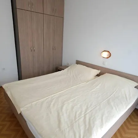 Apartment With Parking Space Njivice, Krk - 21771 *