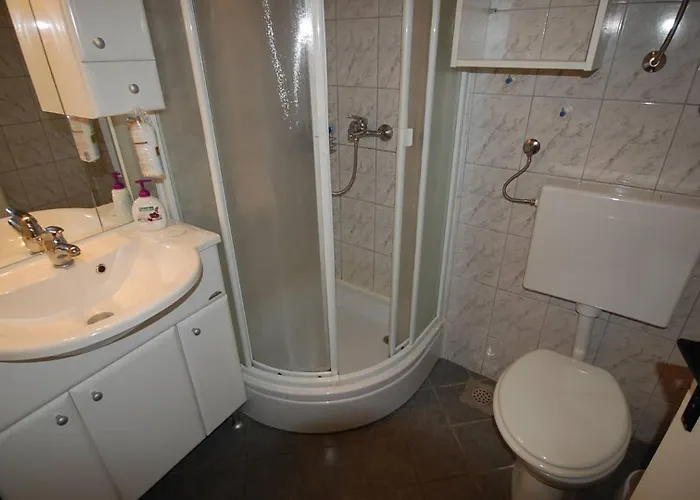 Apartmán With Parking Space Njivice, Krk - 21771 Njivice
